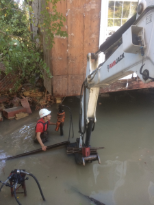 Emergency shoring during flood